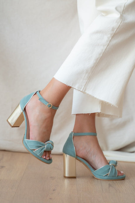 Sandalia de novia con nudo gloria ante verde eucalipto, zapatos de novia de Miss Honolulu