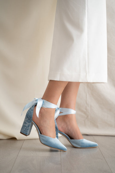 Zapatos de novia con lazada noa celeste aqua, zapatos de novia de Miss Honolulu
