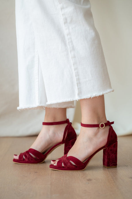 Sandalia de novia combinada en tonos granates modelo emma, zapatos de novia de Miss Honolulu