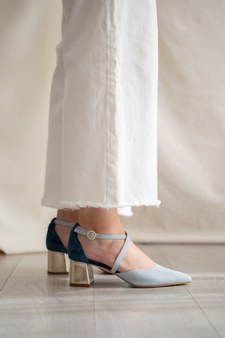 Zapatos de novia tacón bajo azules modelo Olivia, zapatos de novia de Miss Honolulu