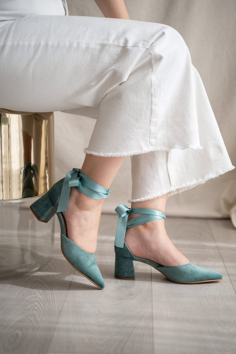 Zapatos de novia tacón bajo con lazada noa verde, zapatos de novia de Miss Honolulu