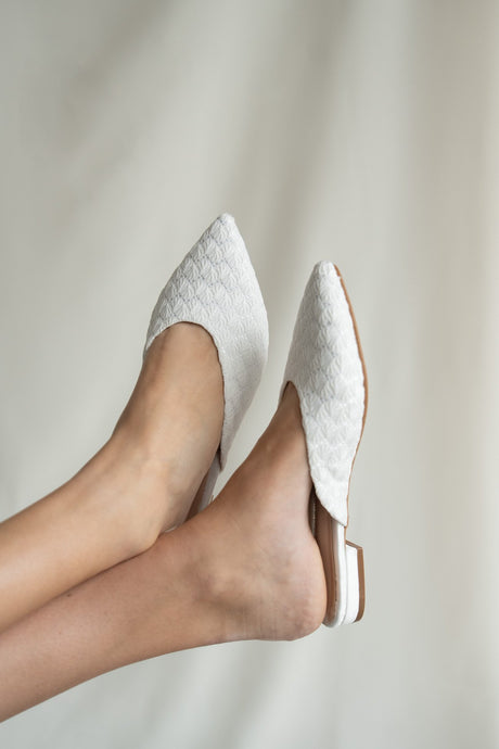 zapatilla de novia encaje blanco modelo dalia, zapatillas de Miss Honolulu