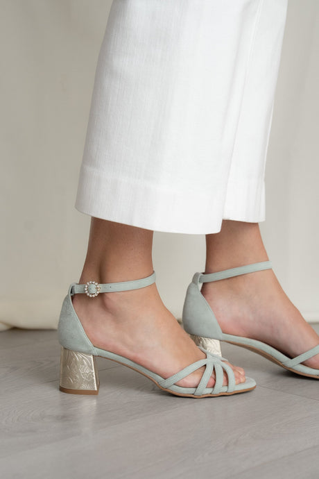 Sandalia de novia tacón bajo verde paris, zapatos de novia de Miss Honolulu