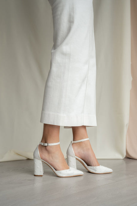 Zapatos de novia blanco topos bordados inés, zapatos de novia de Miss Honolulu