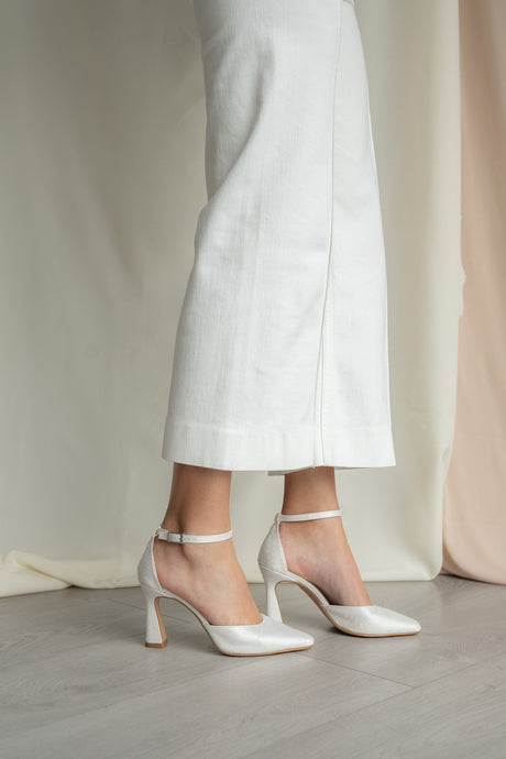 Zapatos de novia seda salvaje blanca mia, zapatos de novia de Miss Honolulu