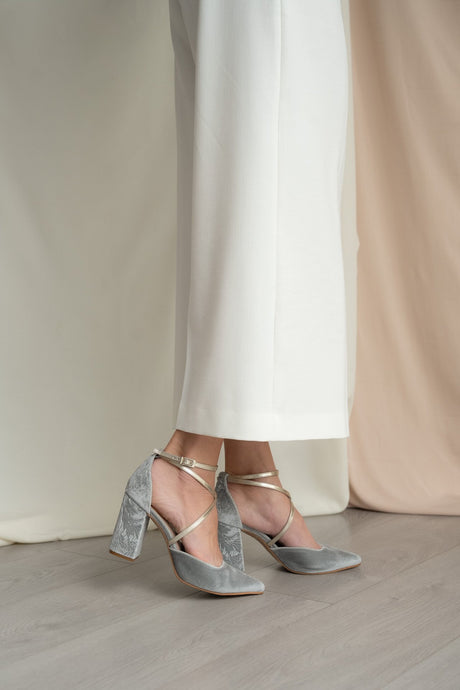 Zapatos de novia terciopelo verde salvia Matilda, zapatos de novia de Miss Honolulu